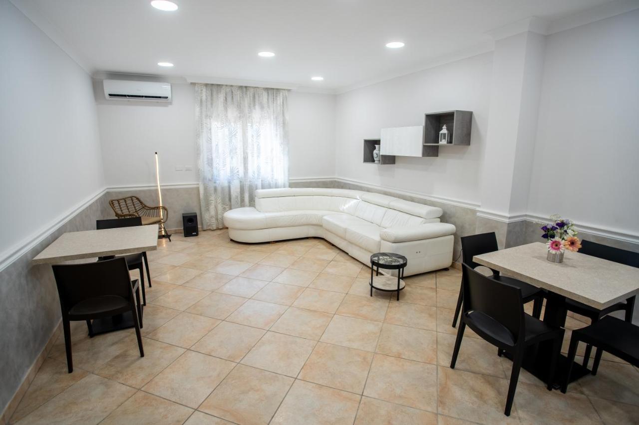 לינה וארוחת בוקר Bb Domus קטנזארו מראה חיצוני תמונה